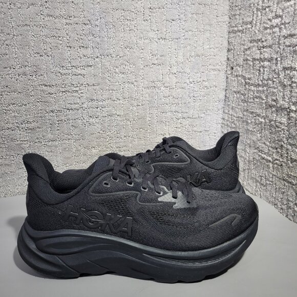 Hoka One One Clifton 10 Mens Size US 8D Triple Black Lace-Up Everyday Run Shoes main image 5